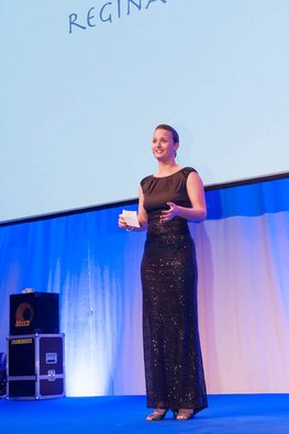 SpaceNet Award Moderatorin Regina Meier
