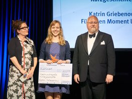 SpaceNet Award Gründer mit Nachwuchspreisträgerin Katrin Griebenow und Jurymitglied Simone Veenstra